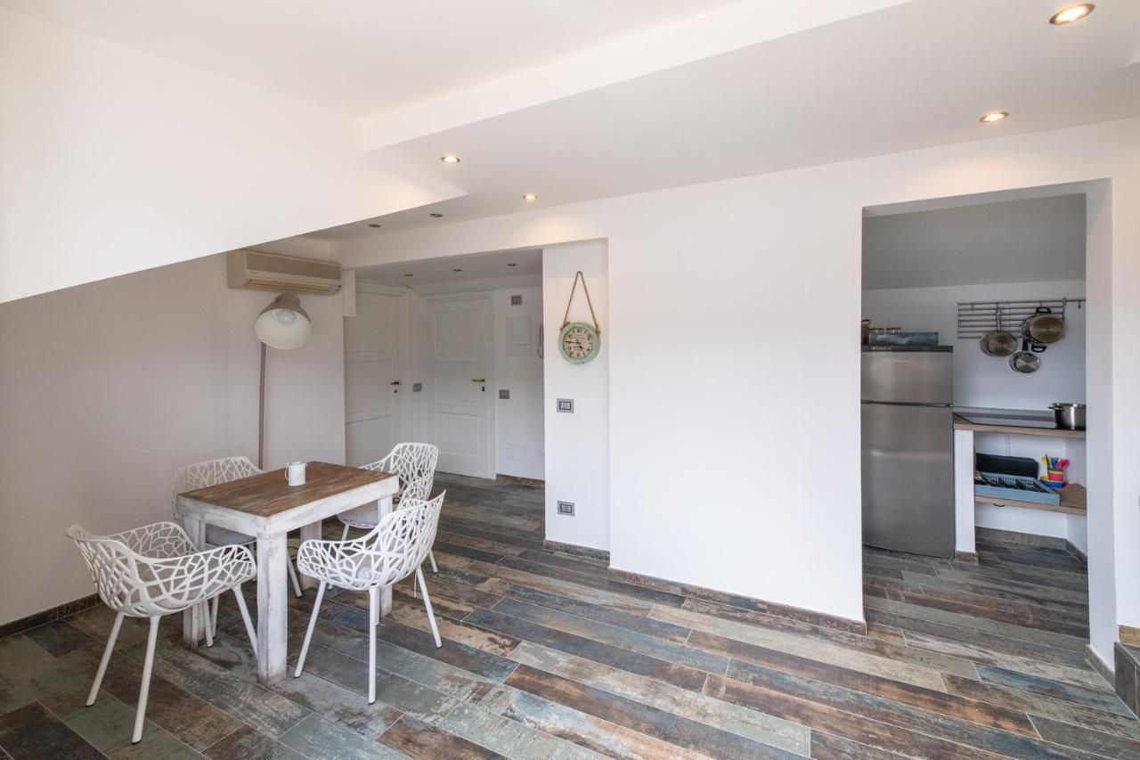 Max Apartment Беладжо Екстериор снимка