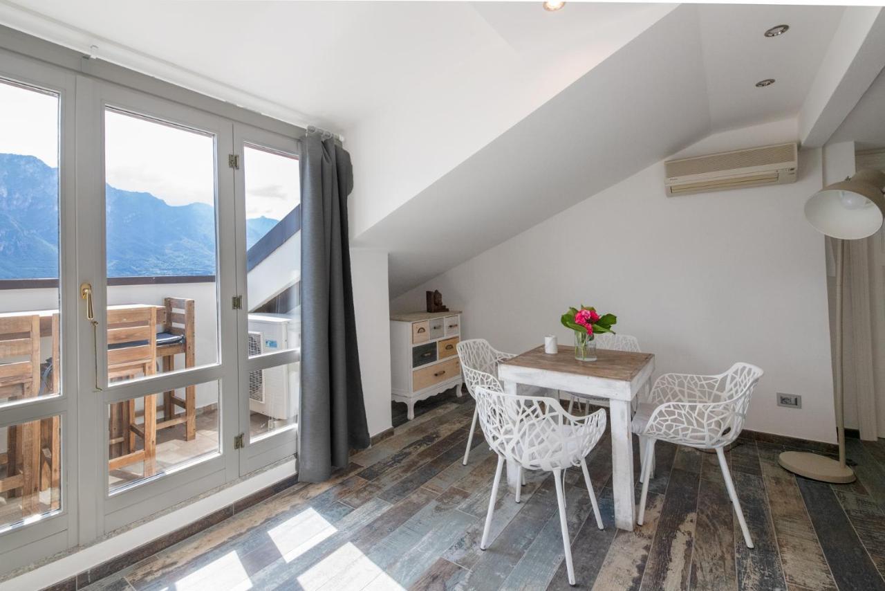 Max Apartment Беладжо Екстериор снимка