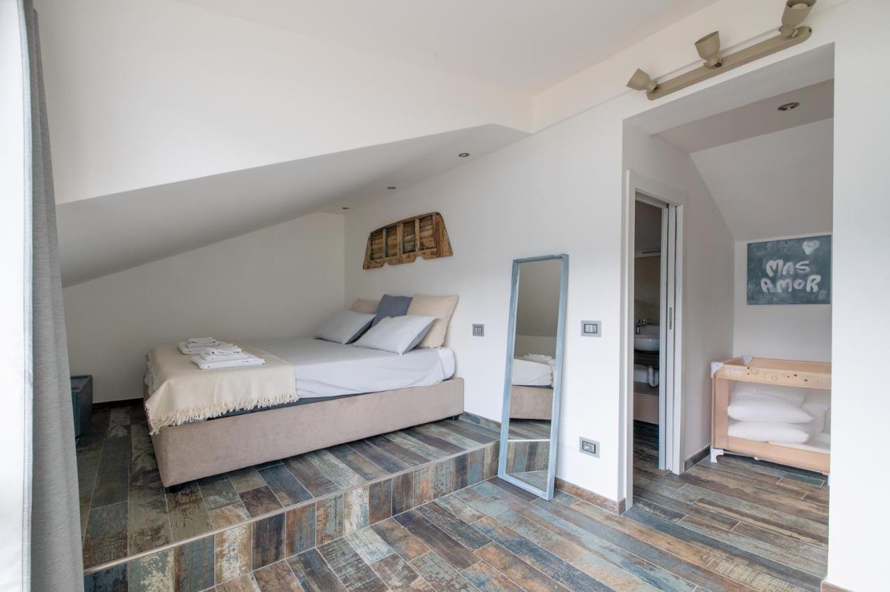 Max Apartment Беладжо Екстериор снимка